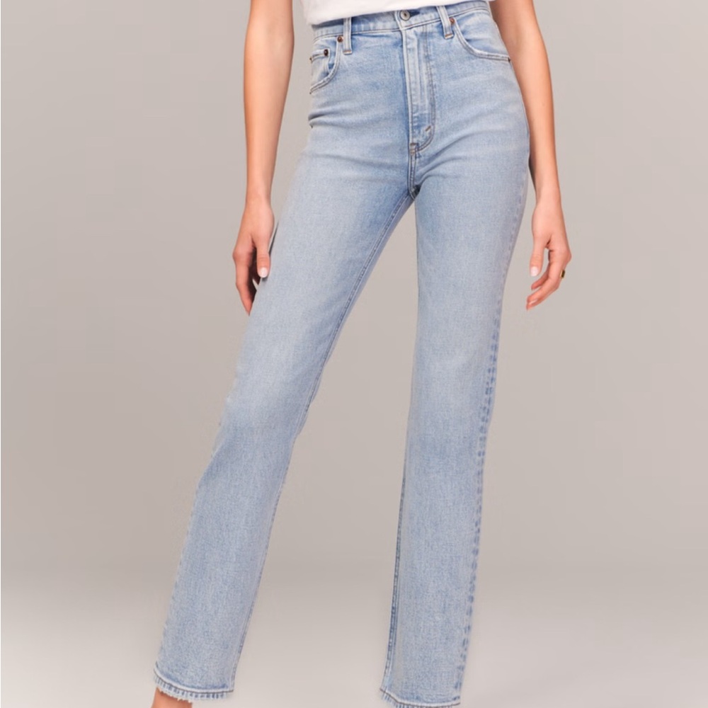 Abercrombie & Fitch Ultra High Rise Ankle Jeans